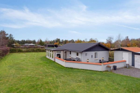 Lovely Holiday Home In North Jutland, Hals